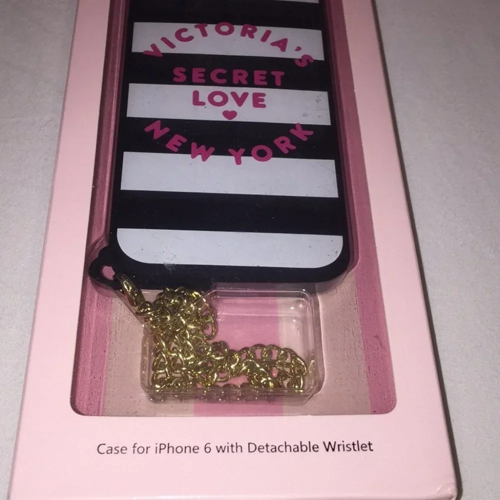 VS LOVE New York Iphone 6 w/ detachable Wrist